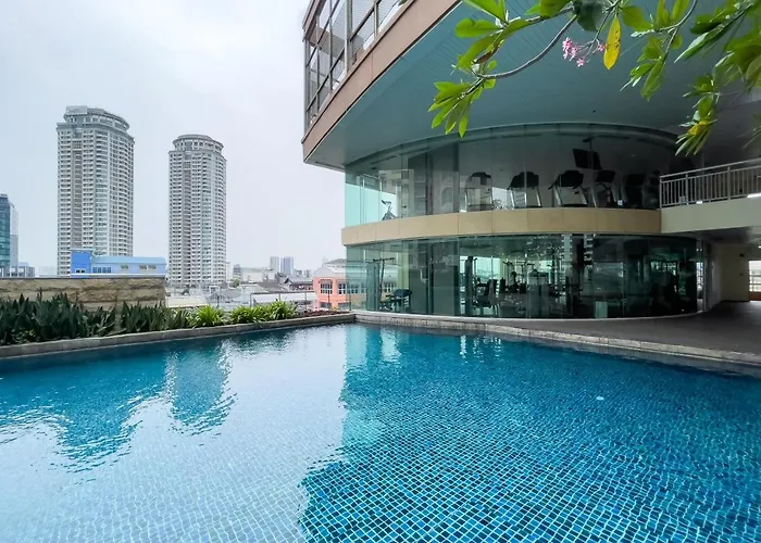 Near Bts L Prime Sathorn Cbd L Sauna 公寓